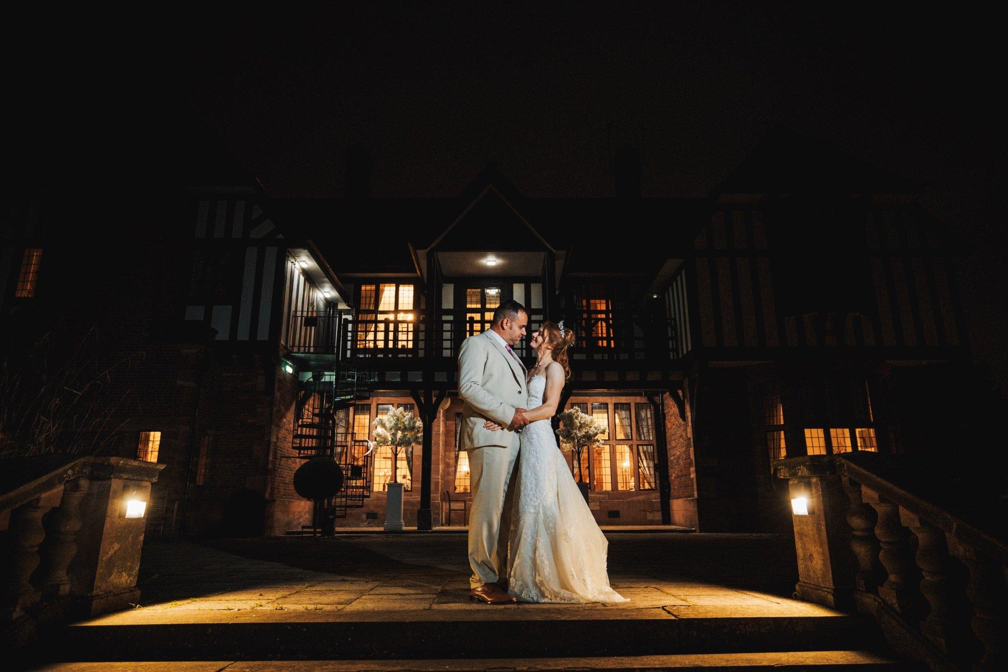 carousel-hero-element image-0